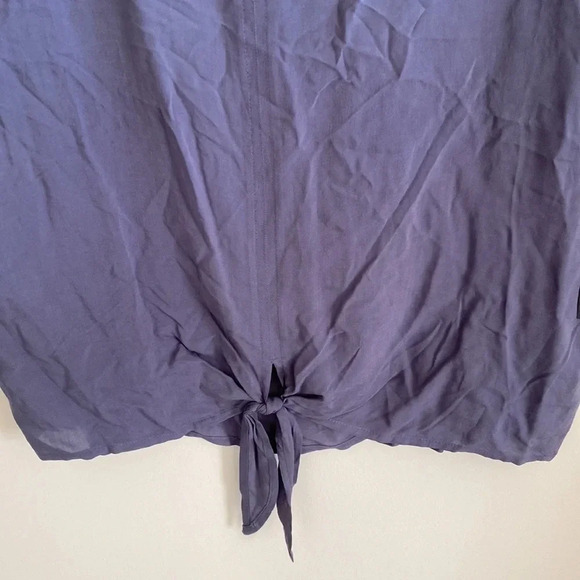 Melrose and Market blue short sleeve tie front top - Picture 3 of 8